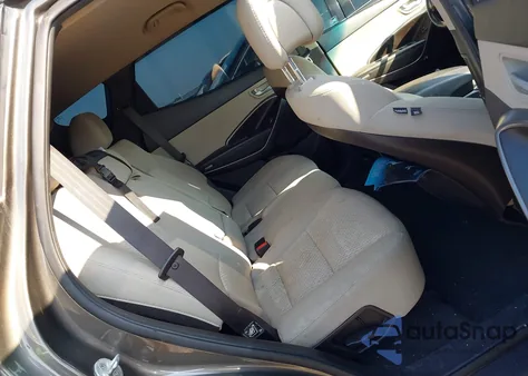 2014 Hyundai Santa Fe Sport 2.4L z USA, uszkodzony, nr VIN 5XYZUDLB4EG207802